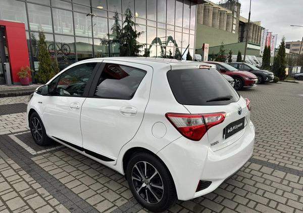 Toyota Yaris cena 58900 przebieg: 79058, rok produkcji 2018 z Wołczyn małe 211
